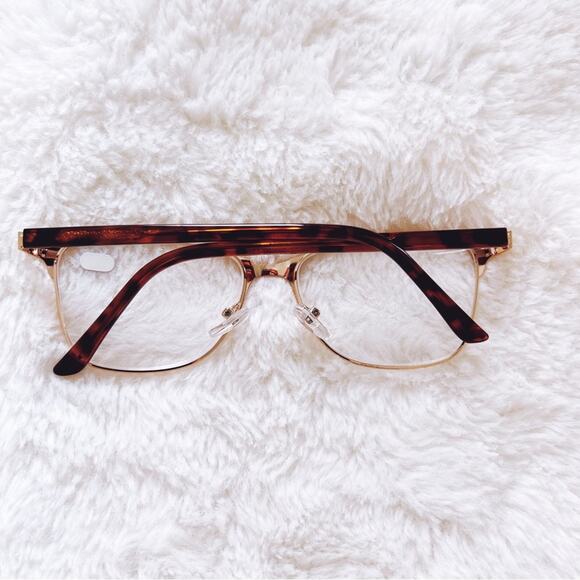 Esme Metallic Pink Classic Sleek Reader Glasses - Picture 10 of 10